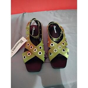 No Boundaries Sandals Elegant Olive Women's Size 8 With Eyelet Detail Strappy...